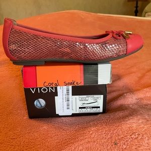 Coral flat Vionic